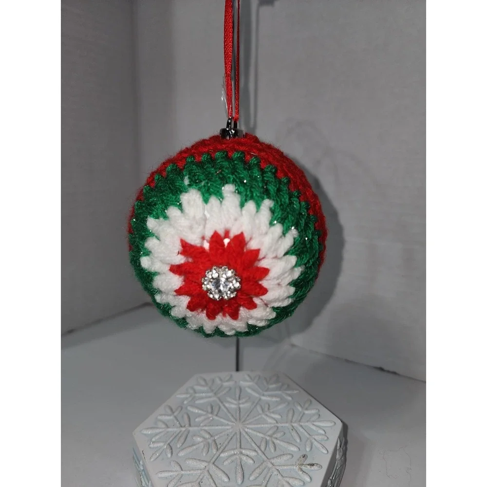 Vintage‎ Christmas Tree Ornament Handmade crocheted Bauble Shiny Bling